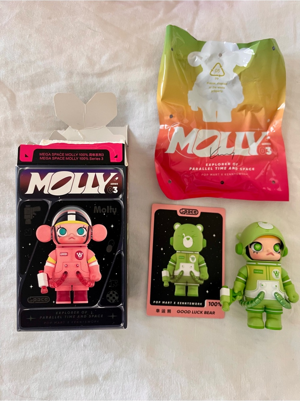 Molly Explorer Vinyl Figure - Green -